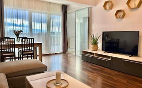 Bonjour Residence With Terrace And Parking